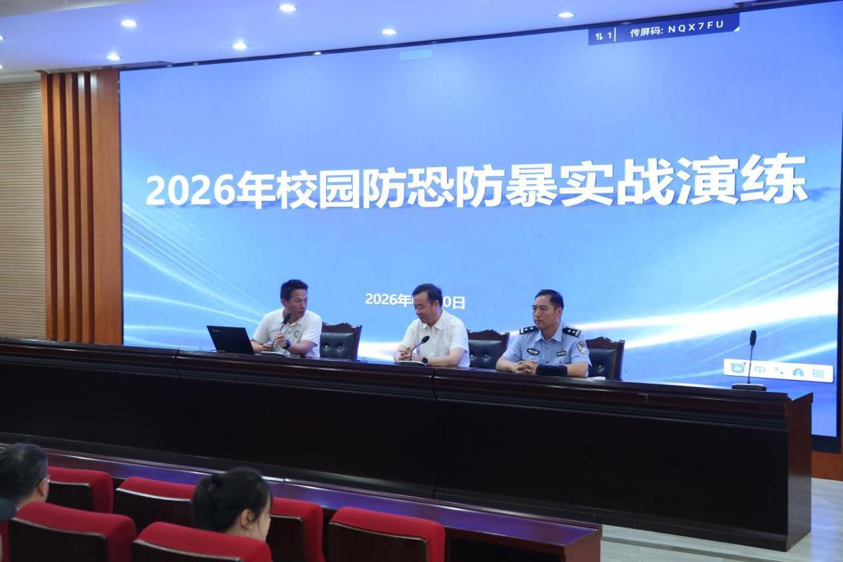 警校联动筑防线 禁毒宣传