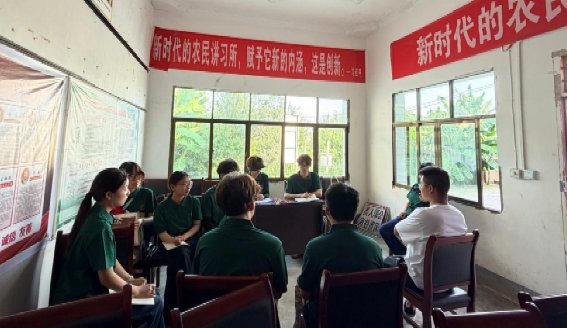 踏赴黔山千里路，播撒雅言万...